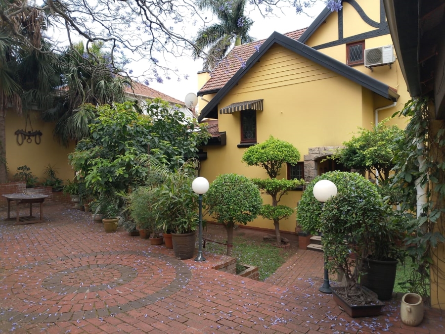 4 Bedroom Property for Sale in Glenwood KwaZulu-Natal