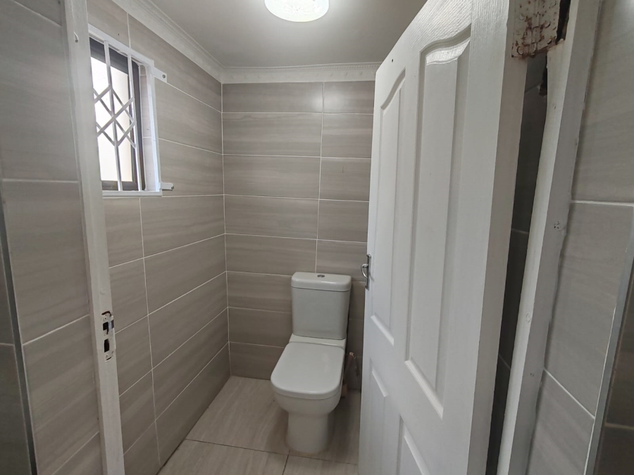 7 Bedroom Property for Sale in Centenary Park KwaZulu-Natal