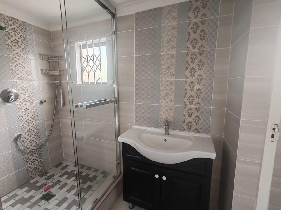 7 Bedroom Property for Sale in Centenary Park KwaZulu-Natal