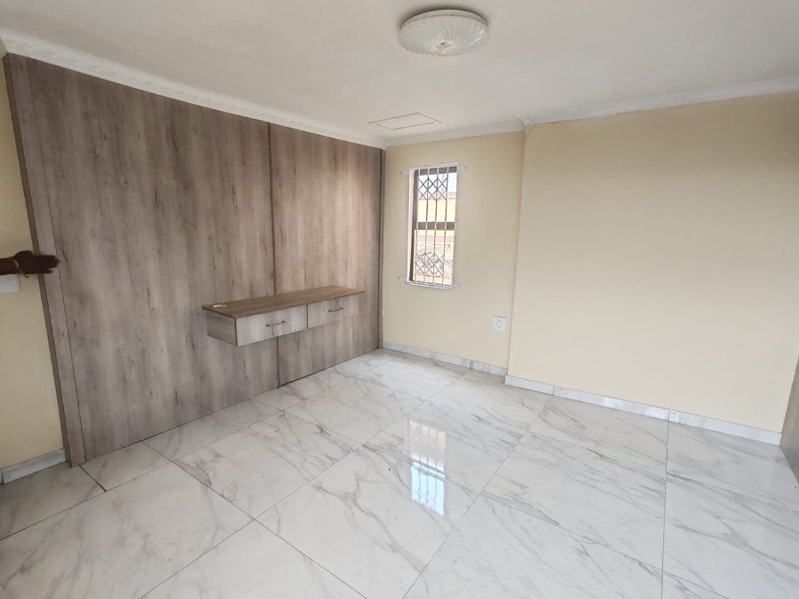 7 Bedroom Property for Sale in Centenary Park KwaZulu-Natal