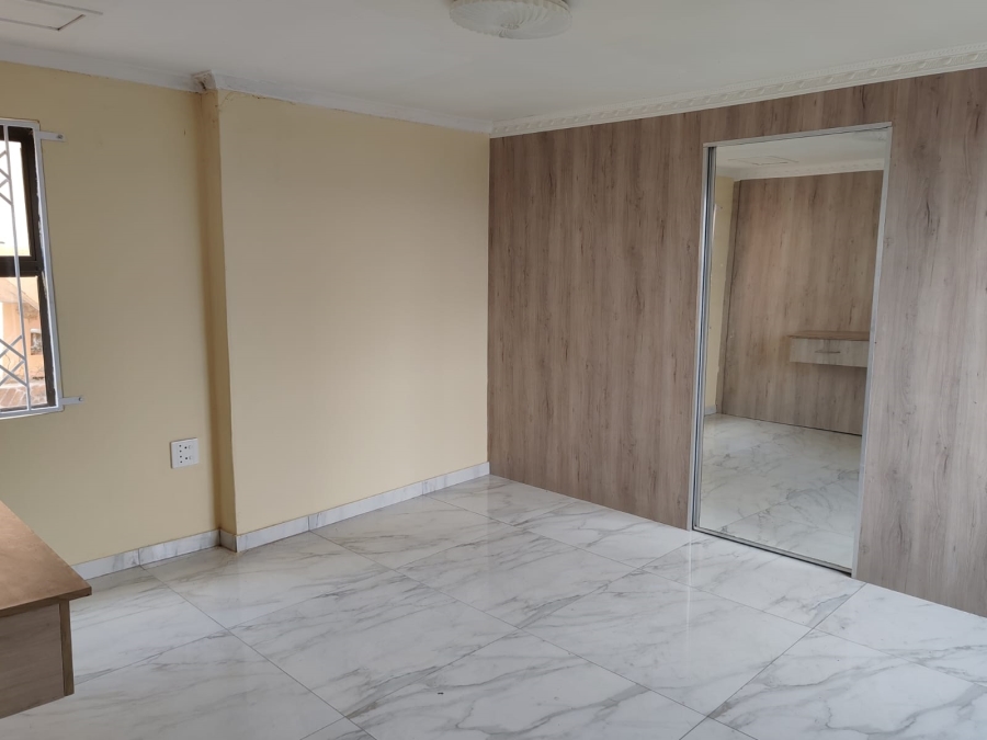 7 Bedroom Property for Sale in Centenary Park KwaZulu-Natal