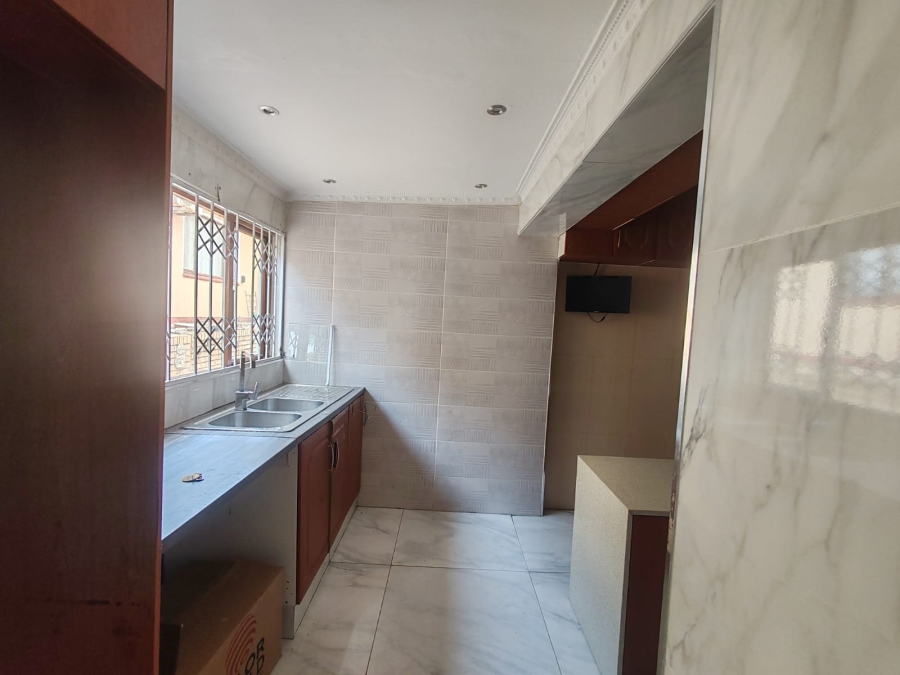 7 Bedroom Property for Sale in Centenary Park KwaZulu-Natal