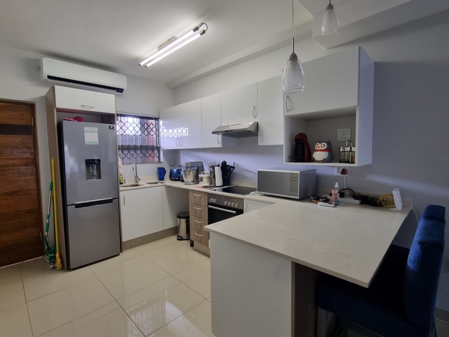 To Let 2 Bedroom Property for Rent in New Town Centre KwaZulu-Natal