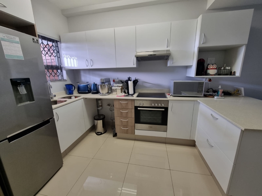 To Let 2 Bedroom Property for Rent in New Town Centre KwaZulu-Natal