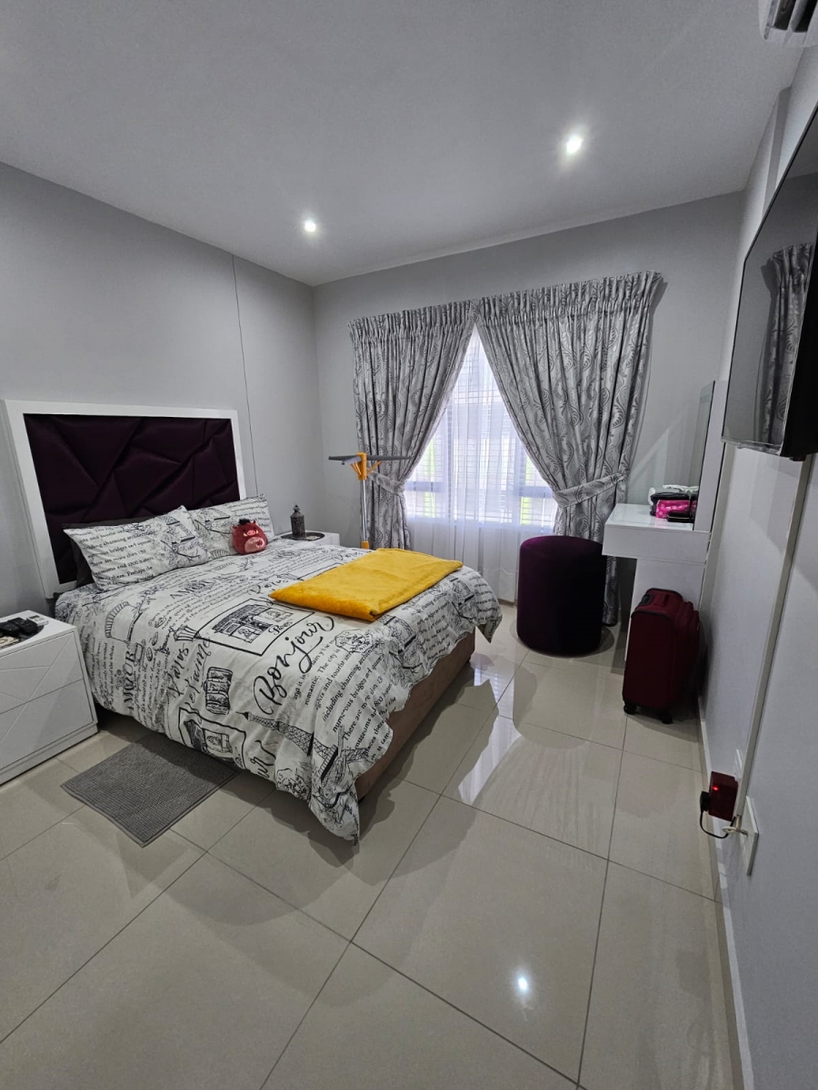To Let 2 Bedroom Property for Rent in New Town Centre KwaZulu-Natal