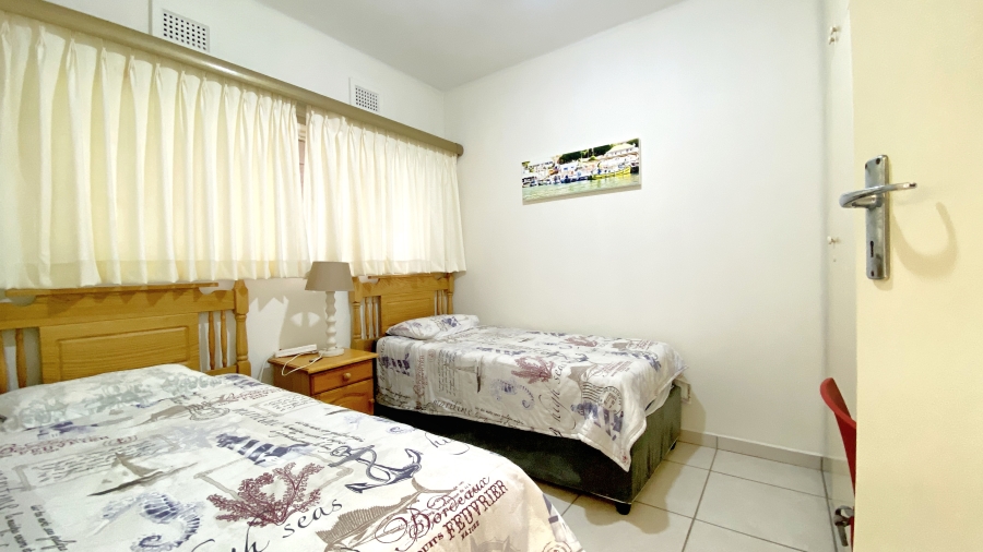 2 Bedroom Property for Sale in Hibberdene KwaZulu-Natal