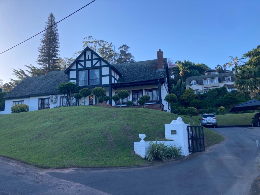 4 Bedroom Property for Sale in Cowies Hill KwaZulu-Natal