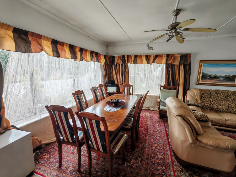 5 Bedroom Property for Sale in Cowies Hill KwaZulu-Natal