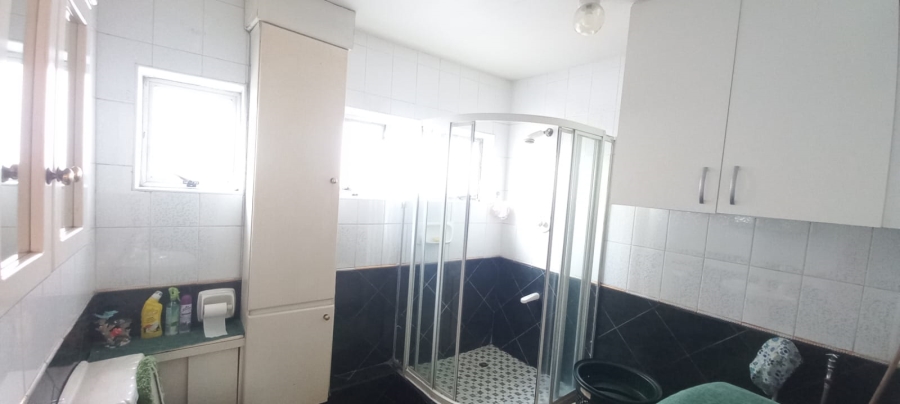2 Bedroom Property for Sale in South Beach KwaZulu-Natal