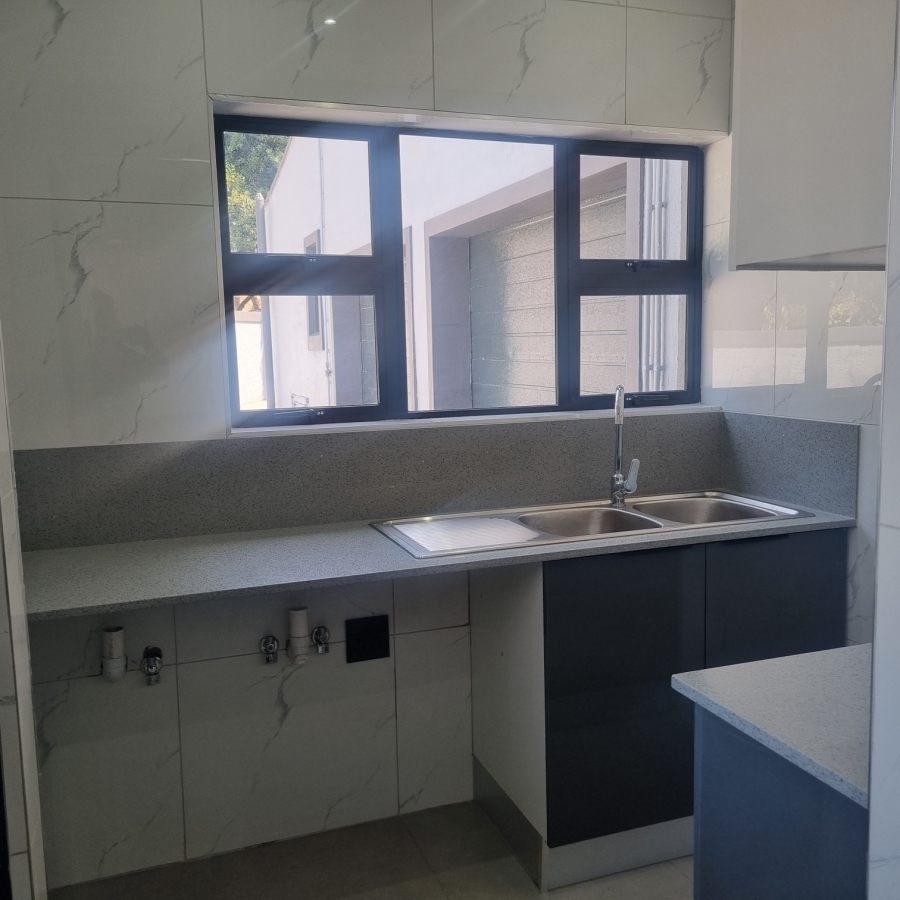 To Let 4 Bedroom Property for Rent in Umhlanga KwaZulu-Natal