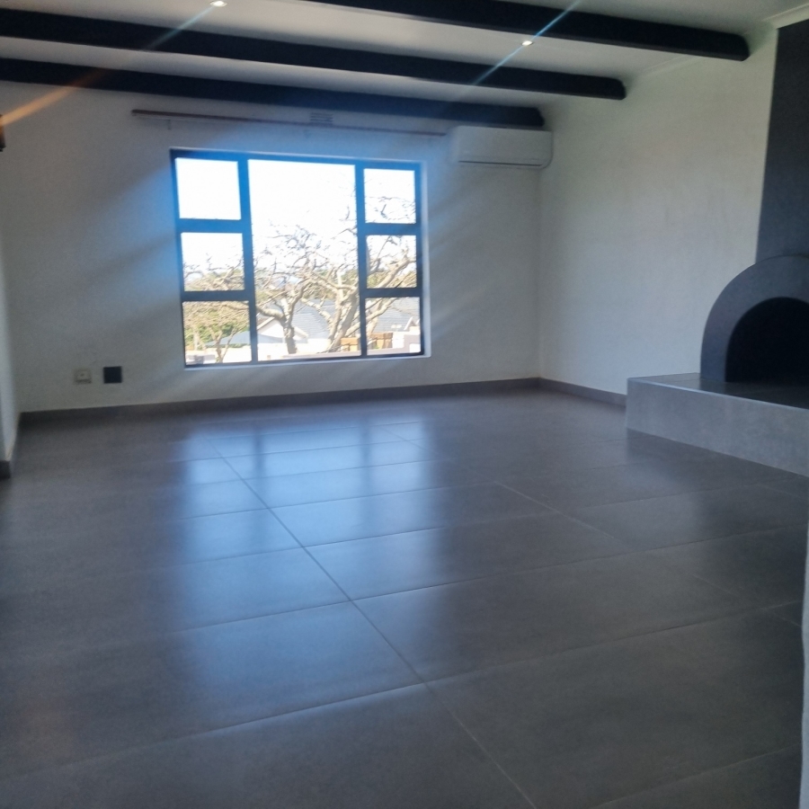 To Let 4 Bedroom Property for Rent in Umhlanga KwaZulu-Natal