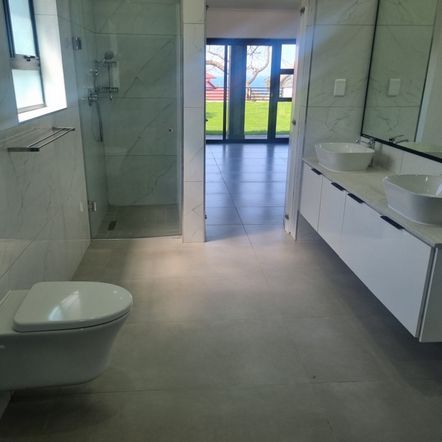 To Let 4 Bedroom Property for Rent in Umhlanga KwaZulu-Natal