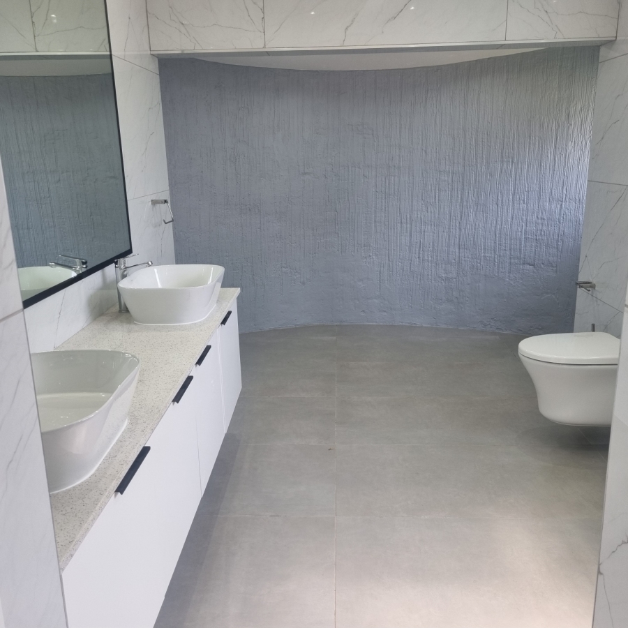 To Let 4 Bedroom Property for Rent in Umhlanga KwaZulu-Natal