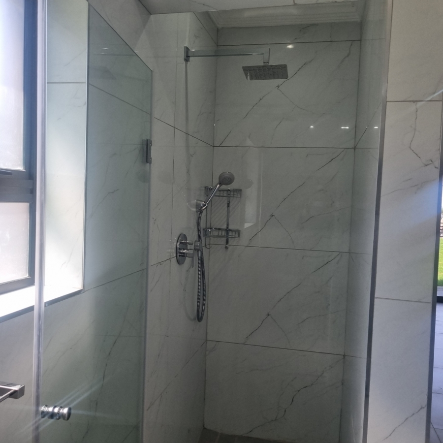 To Let 4 Bedroom Property for Rent in Umhlanga KwaZulu-Natal