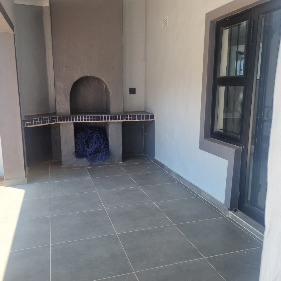 To Let 4 Bedroom Property for Rent in Umhlanga KwaZulu-Natal