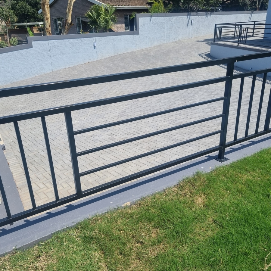 To Let 4 Bedroom Property for Rent in Umhlanga KwaZulu-Natal