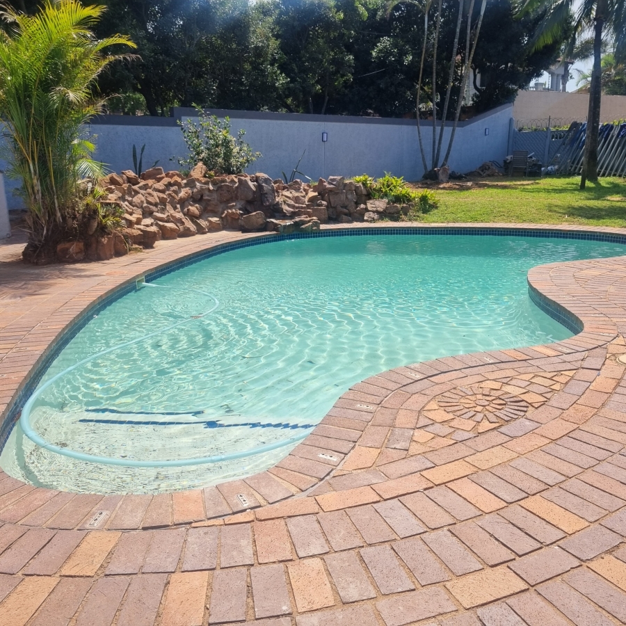 To Let 4 Bedroom Property for Rent in Umhlanga KwaZulu-Natal