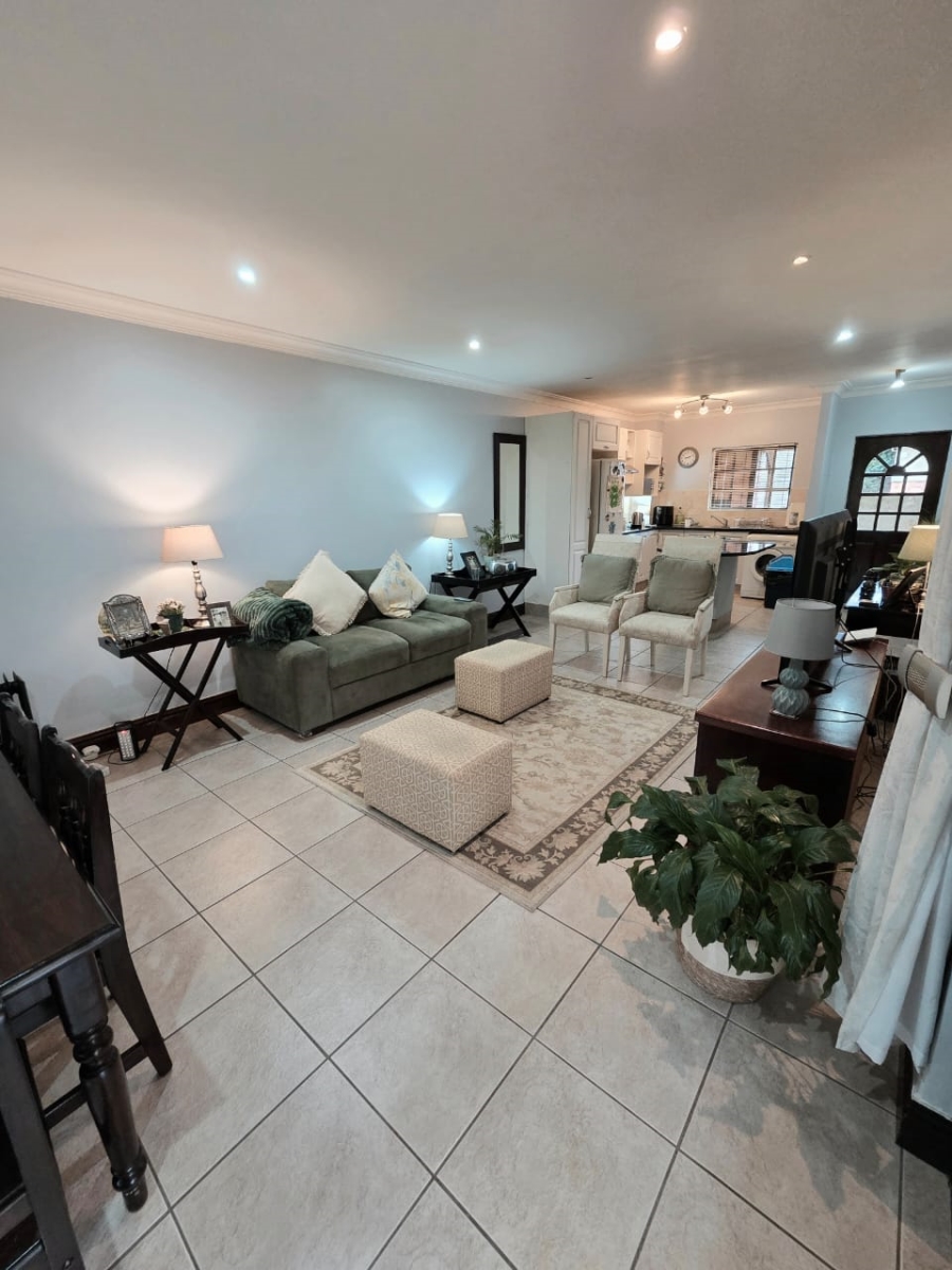 2 Bedroom Property for Sale in Clifton Hill Estate KwaZulu-Natal