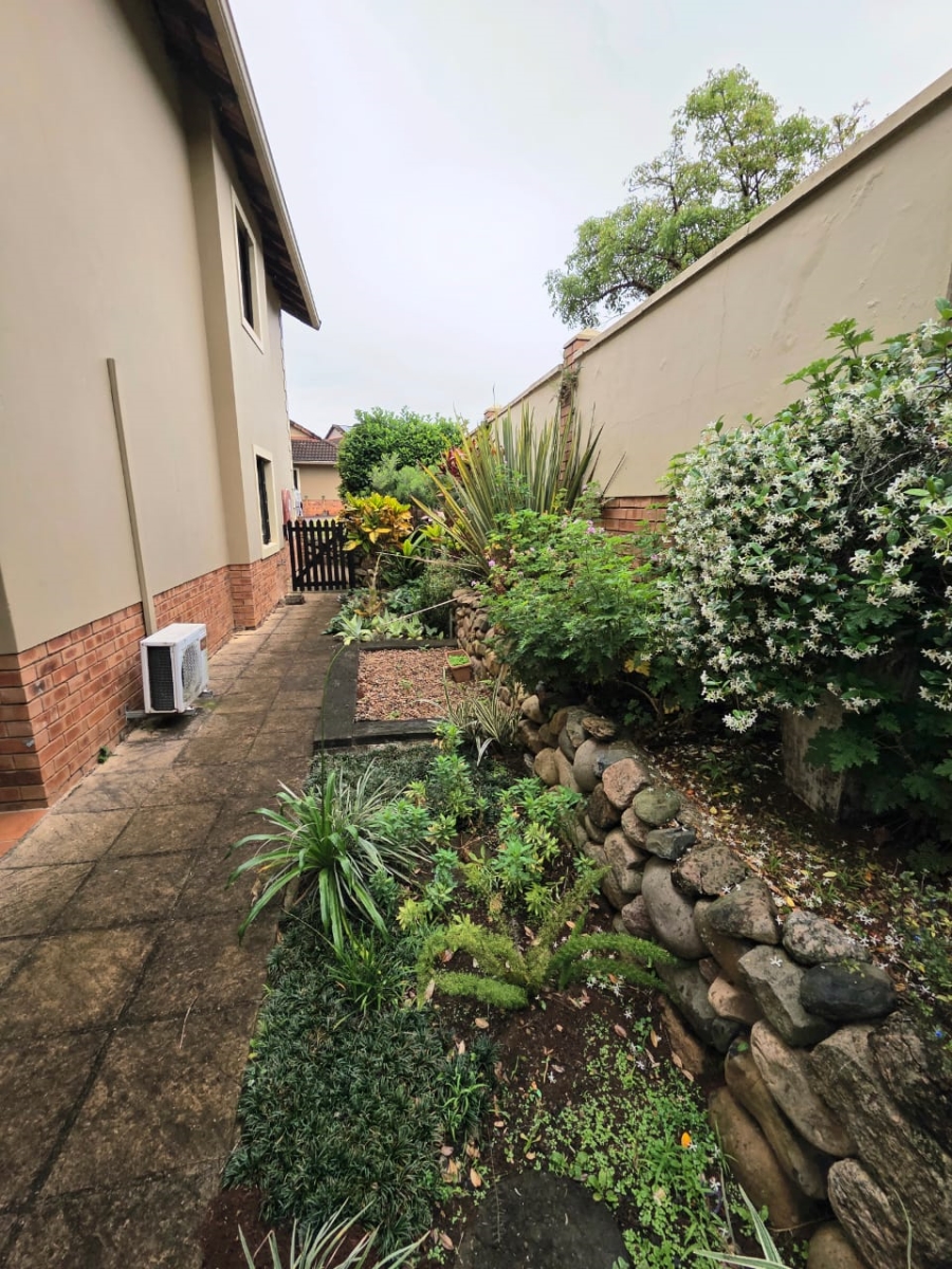 2 Bedroom Property for Sale in Clifton Hill Estate KwaZulu-Natal