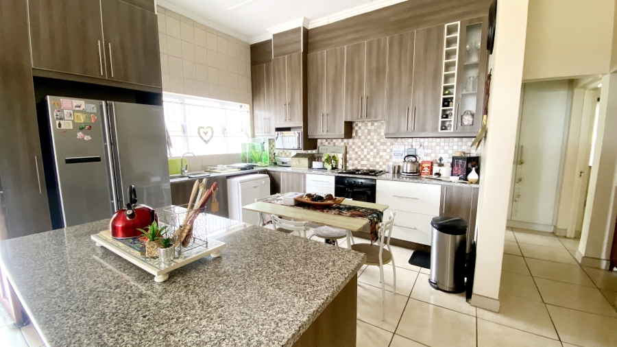 3 Bedroom Property for Sale in Elysium KwaZulu-Natal