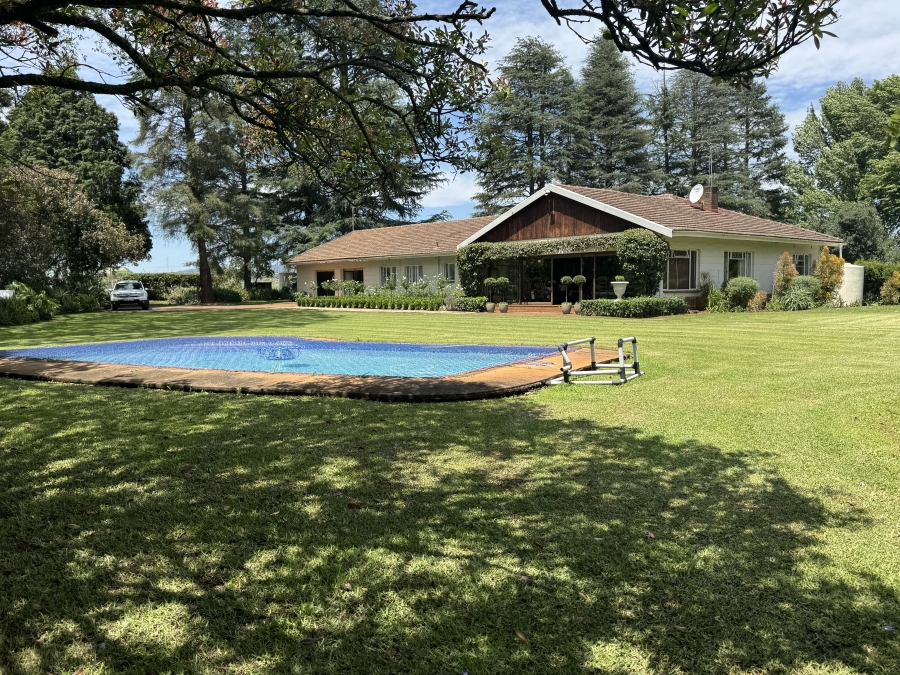 6 Bedroom Property for Sale in Howick South KwaZulu-Natal