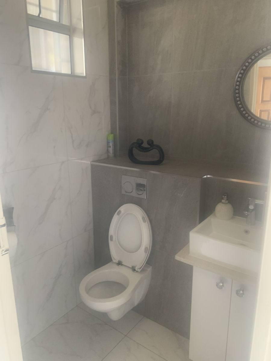 2 Bedroom Property for Sale in Windermere KwaZulu-Natal