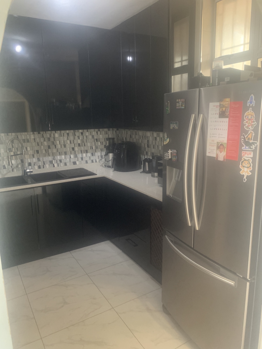 2 Bedroom Property for Sale in Windermere KwaZulu-Natal