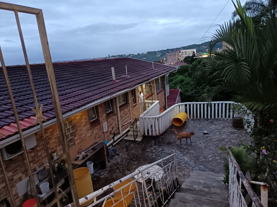 5 Bedroom Property for Sale in Reservoir Hills KwaZulu-Natal