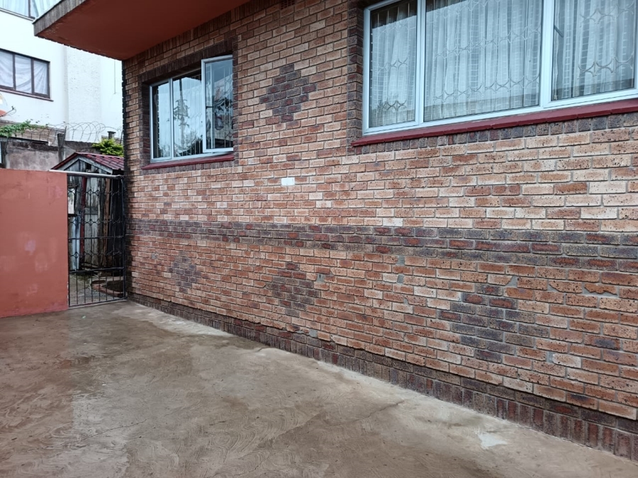 5 Bedroom Property for Sale in Reservoir Hills KwaZulu-Natal