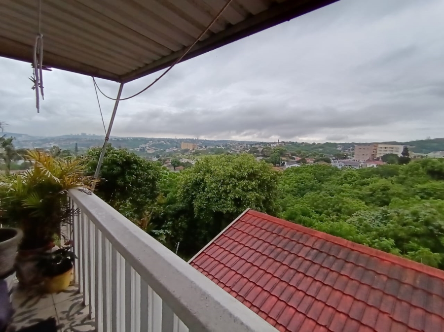 5 Bedroom Property for Sale in Reservoir Hills KwaZulu-Natal