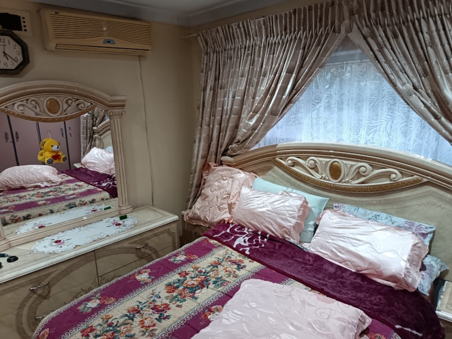 5 Bedroom Property for Sale in Reservoir Hills KwaZulu-Natal