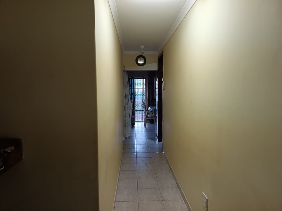 5 Bedroom Property for Sale in Reservoir Hills KwaZulu-Natal