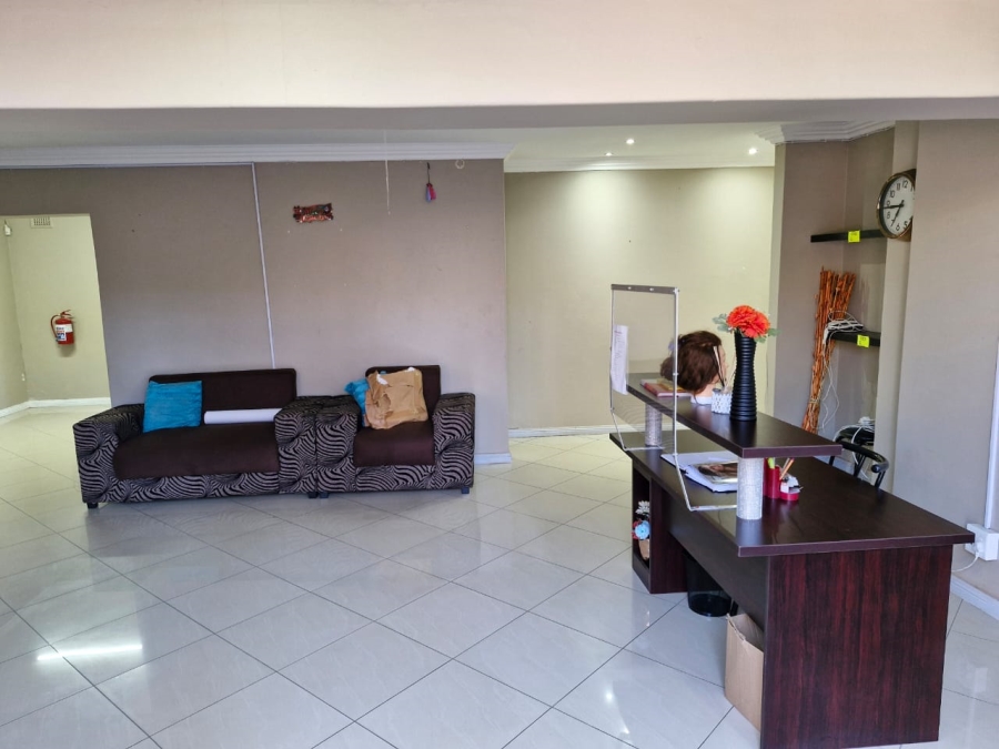 8 Bedroom Property for Sale in Malvern KwaZulu-Natal