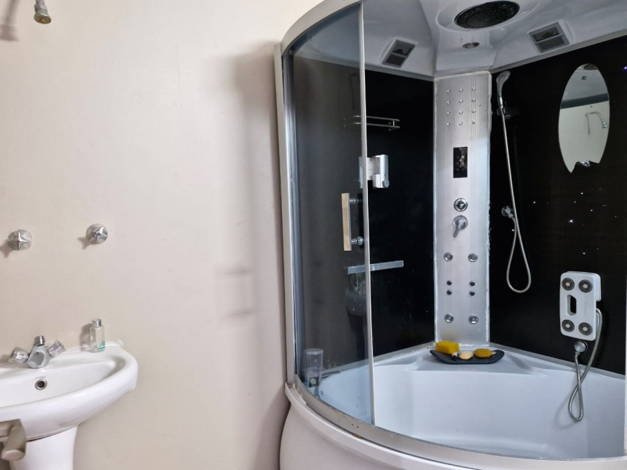 8 Bedroom Property for Sale in Malvern KwaZulu-Natal