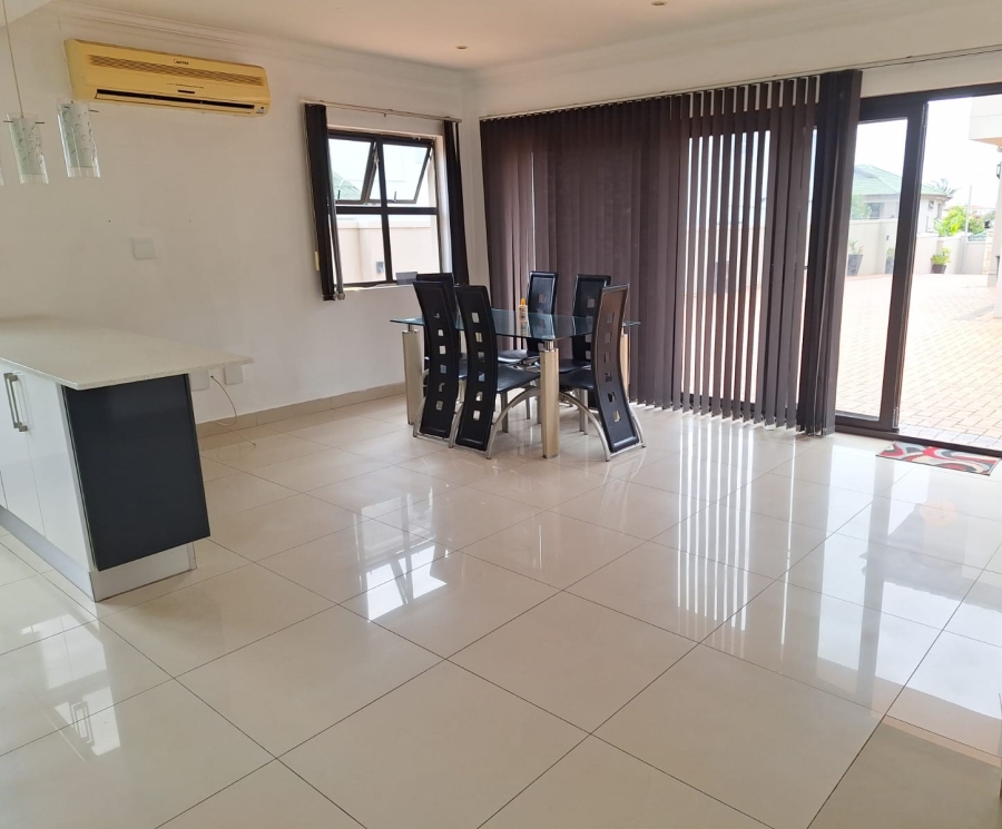 To Let 2 Bedroom Property for Rent in Somerset Park KwaZulu-Natal