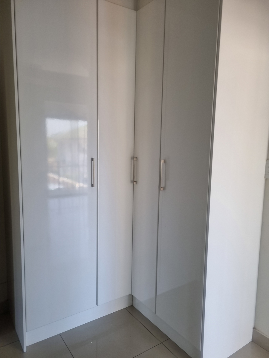 To Let 2 Bedroom Property for Rent in Somerset Park KwaZulu-Natal