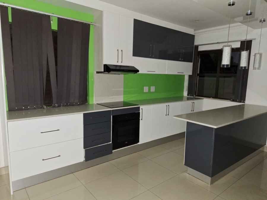 To Let 2 Bedroom Property for Rent in Somerset Park KwaZulu-Natal
