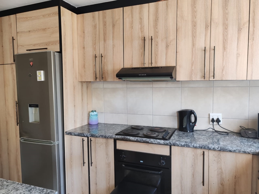 To Let 3 Bedroom Property for Rent in Clayfield KwaZulu-Natal