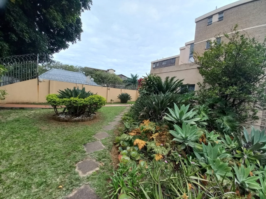 2 Bedroom Property for Sale in Essenwood KwaZulu-Natal
