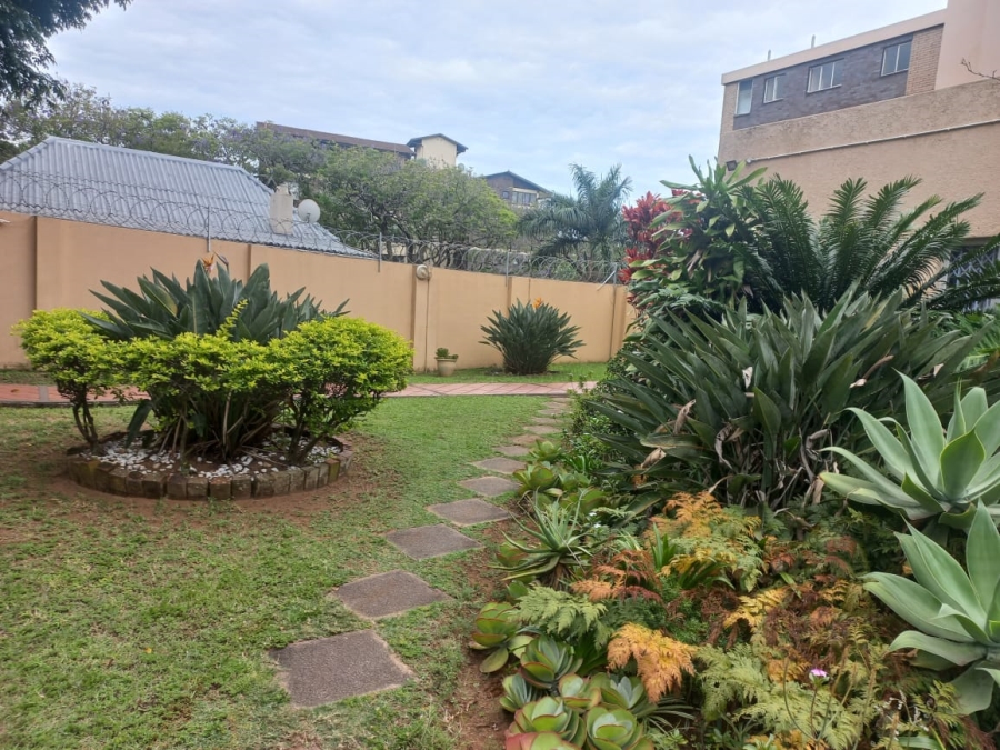 2 Bedroom Property for Sale in Essenwood KwaZulu-Natal