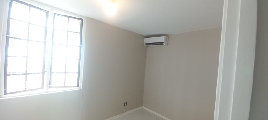 2 Bedroom Property for Sale in Windermere KwaZulu-Natal