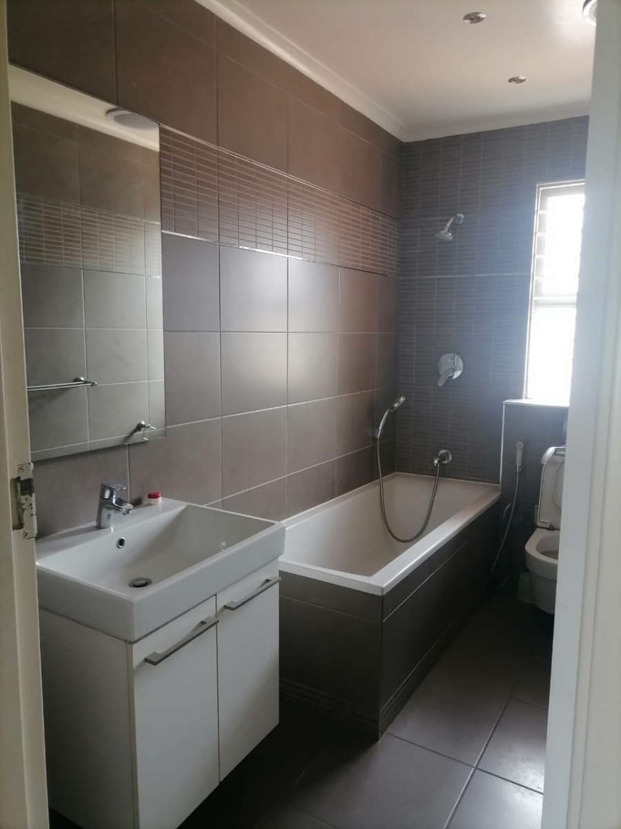 To Let 3 Bedroom Property for Rent in Sherwood KwaZulu-Natal