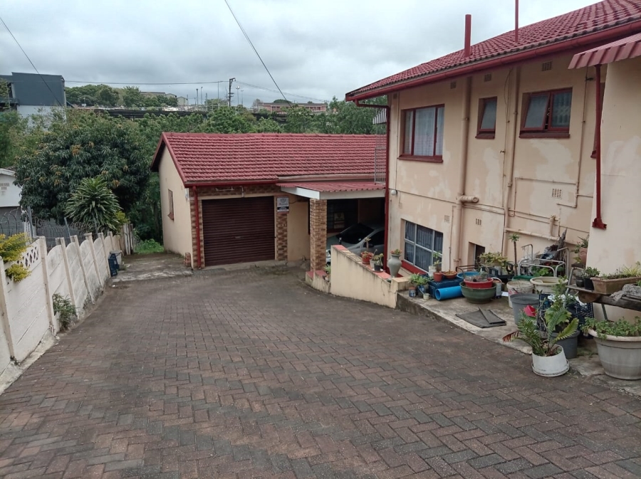 4 Bedroom Property for Sale in Duffs Road KwaZulu-Natal