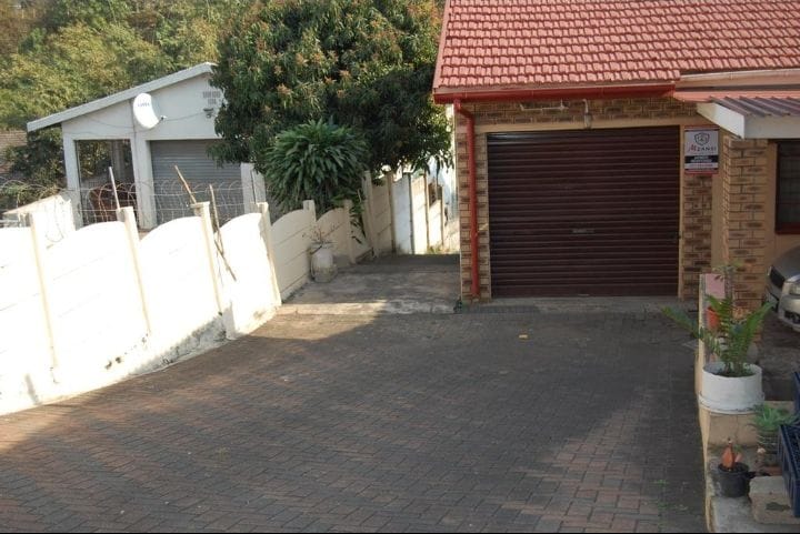 4 Bedroom Property for Sale in Duffs Road KwaZulu-Natal