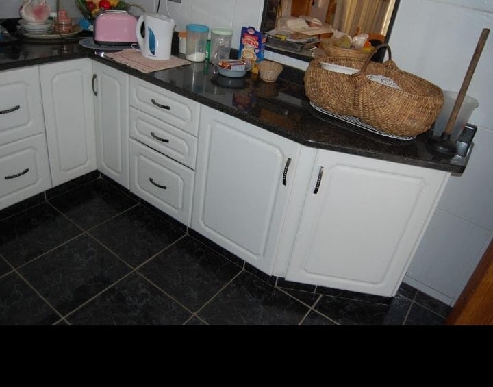 4 Bedroom Property for Sale in Duffs Road KwaZulu-Natal