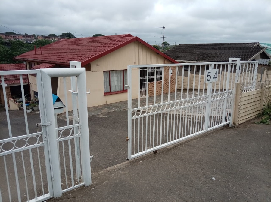 4 Bedroom Property for Sale in Duffs Road KwaZulu-Natal