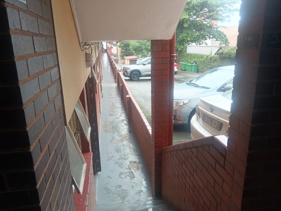 To Let 2 Bedroom Property for Rent in Umbilo KwaZulu-Natal