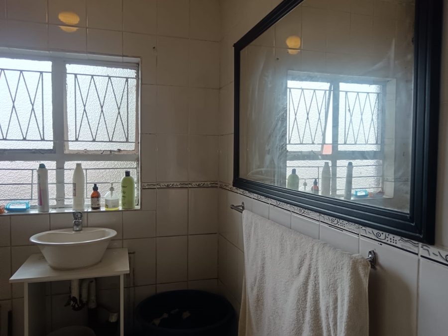 To Let 2 Bedroom Property for Rent in Umbilo KwaZulu-Natal