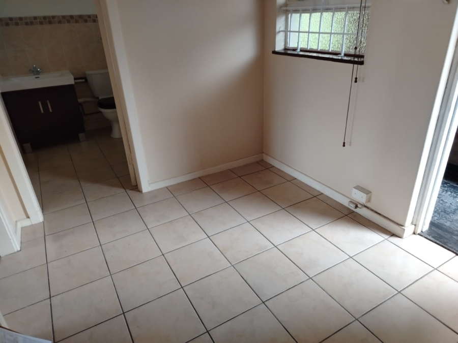 1 Bedroom Property for Sale in Windermere KwaZulu-Natal