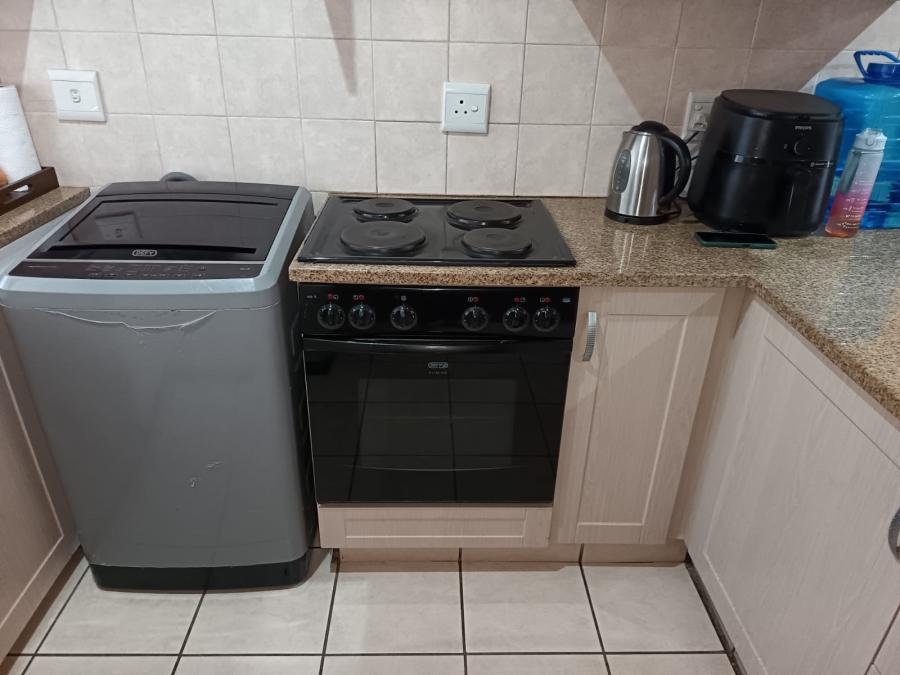 2 Bedroom Property for Sale in Essenwood KwaZulu-Natal